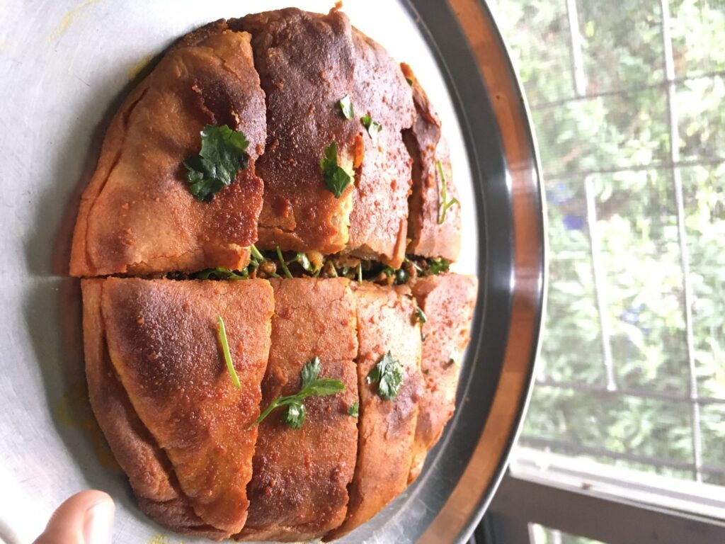 Tandoori garlic bread